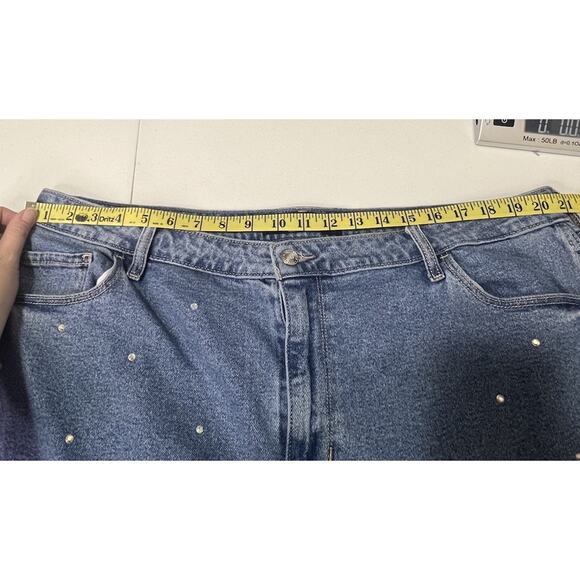 Hollister Ultra High-Rise Mom Jean Light Wash Size 21 L (W35-L29) Rhinestones - Picture 3 of 9
